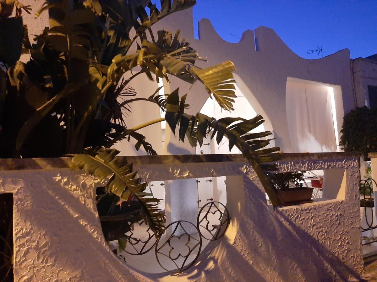 Villa Mediterranea Torre dell'Orso Buitenkant foto