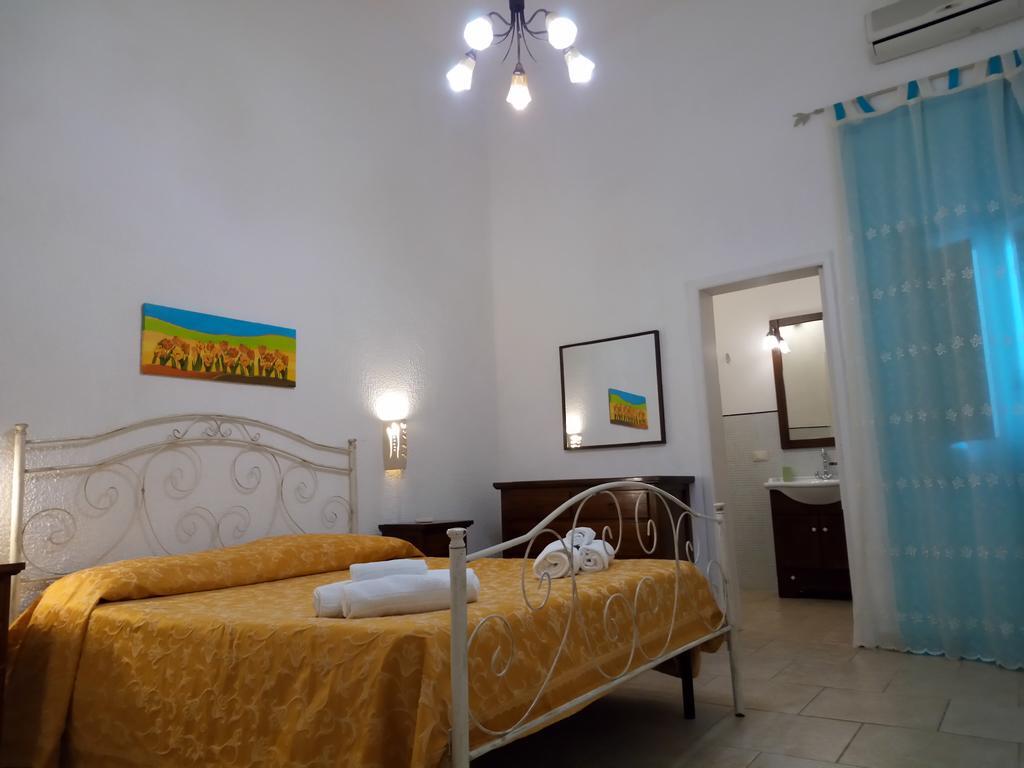 Villa Mediterranea Torre dell'Orso Buitenkant foto