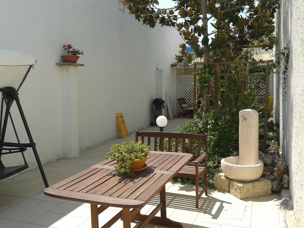 Villa Mediterranea Torre dell'Orso Buitenkant foto