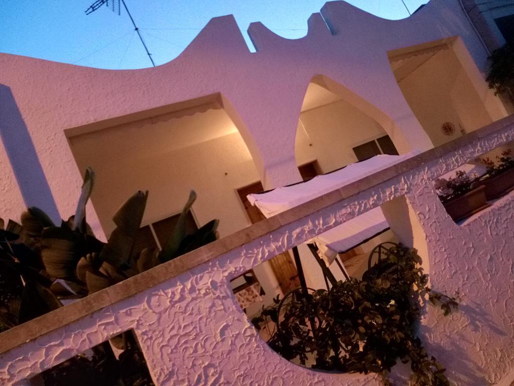 Villa Mediterranea Torre dell'Orso Buitenkant foto