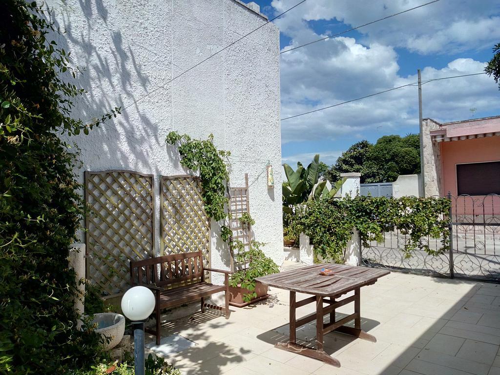 Villa Mediterranea Torre dell'Orso Buitenkant foto